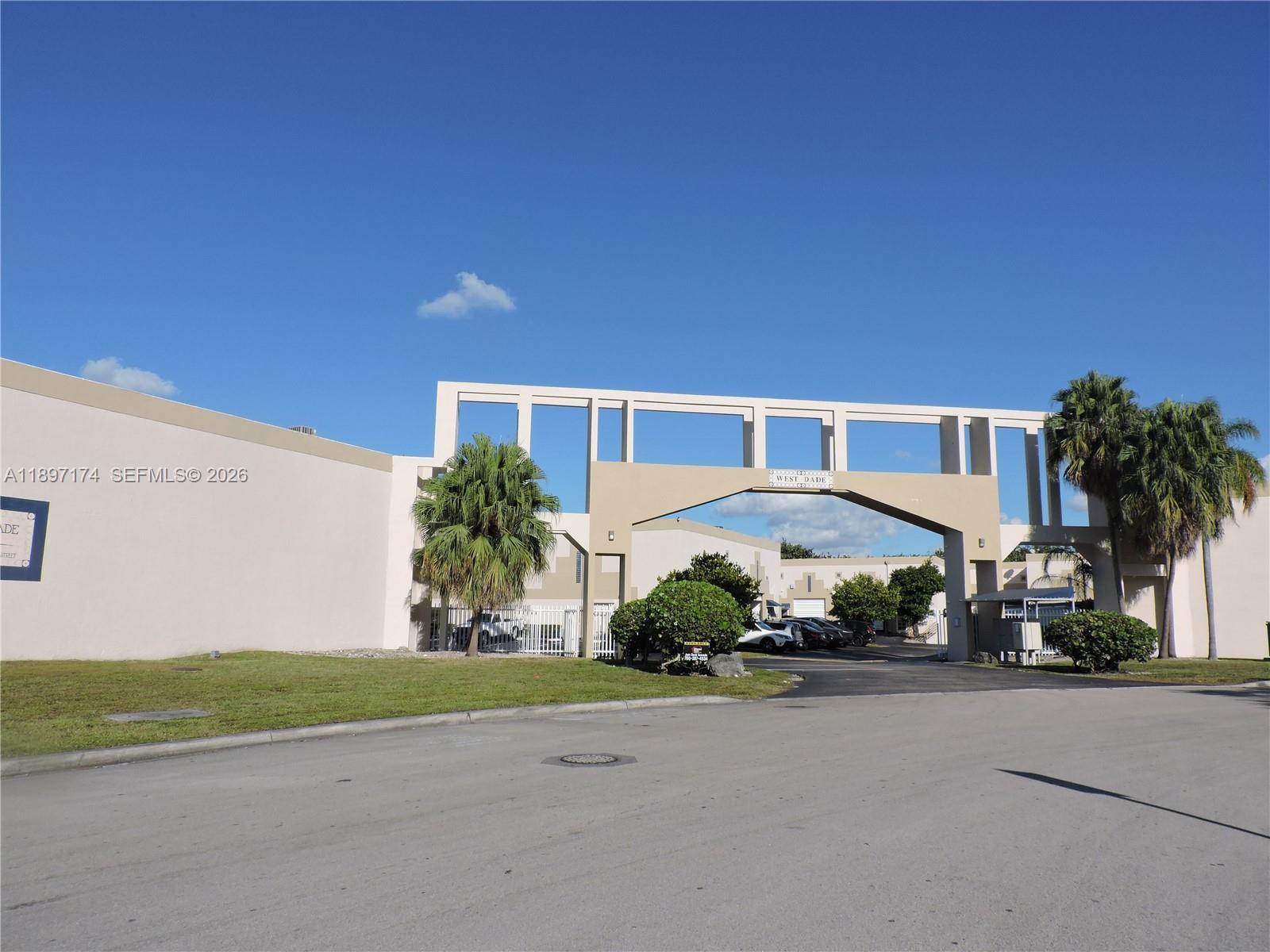 10431 NW 28th St # E106, Doral FL 33172 photo 3