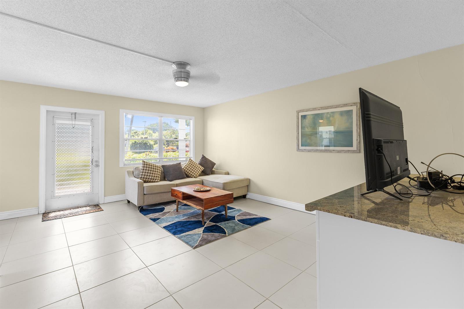 209 Ventnor M # 209, Deerfield Beach FL 33442 photo 4