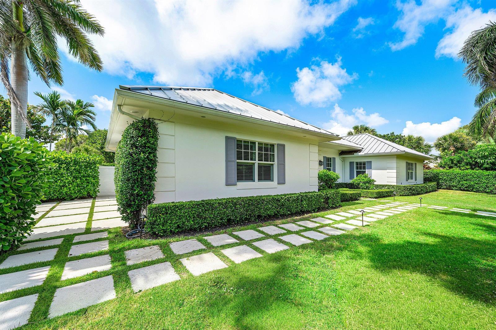 106 Beachway Drive, Ocean Ridge FL 33435 photo 2