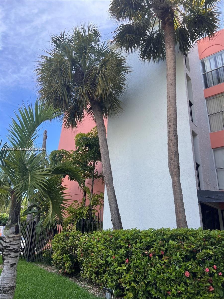 2150 SW 16th Ave # 406, Miami FL 33145 photo 3