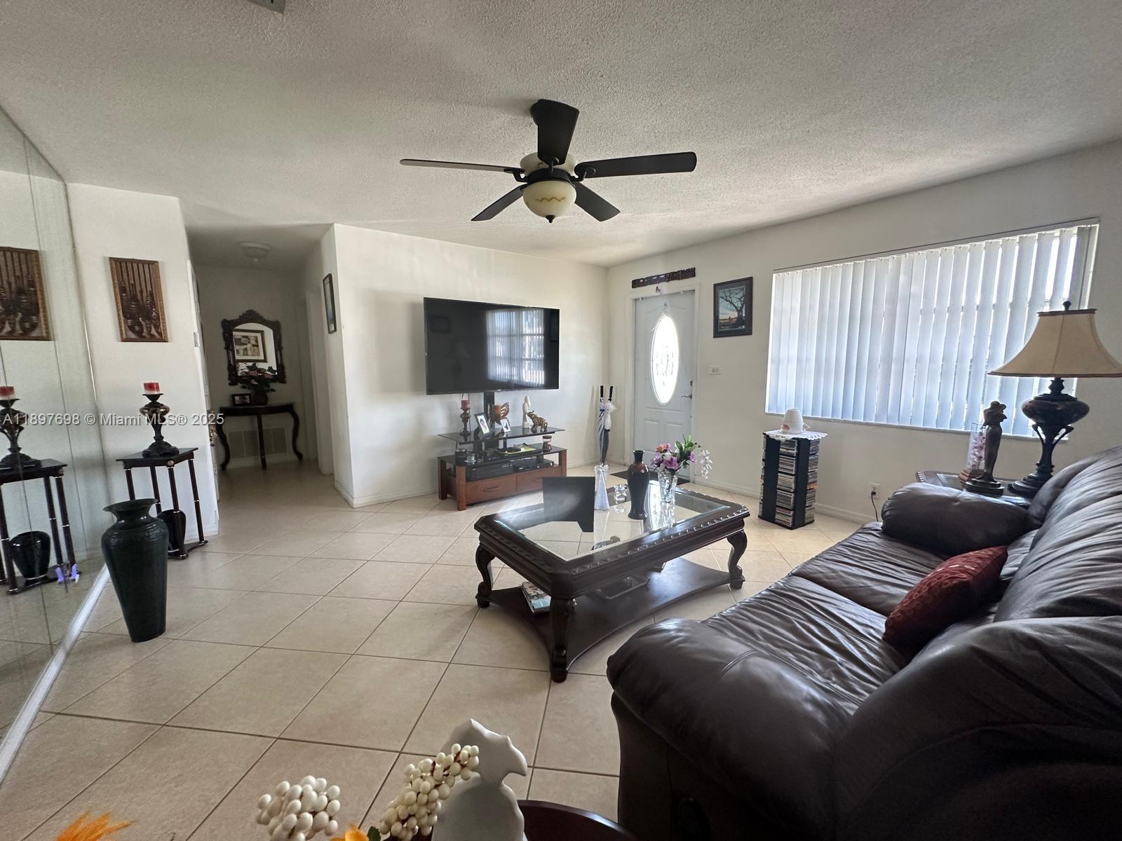 4615 NW 47th St, Tamarac FL 33319 photo 3
