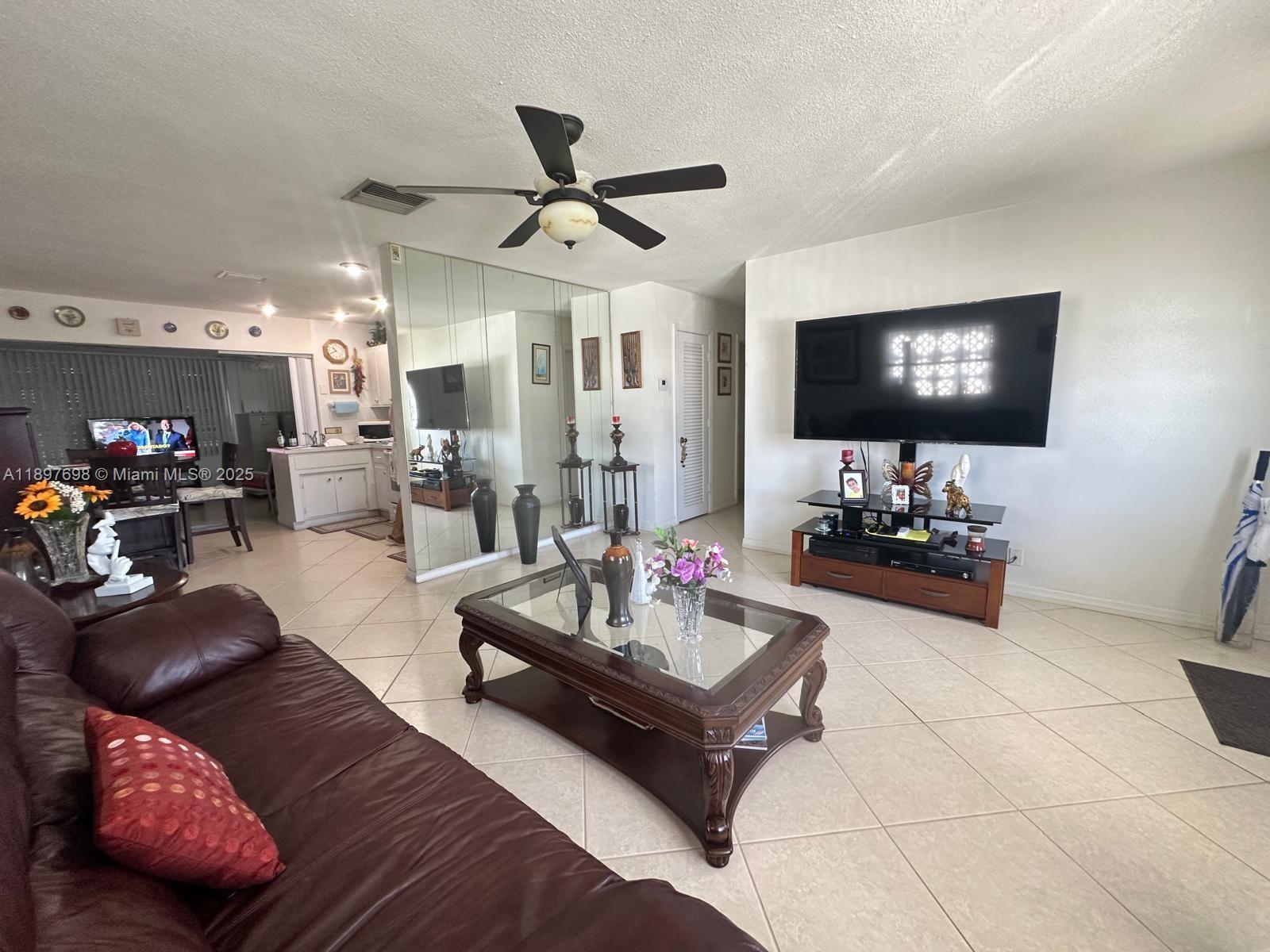 4615 NW 47th St, Tamarac FL 33319 photo 4