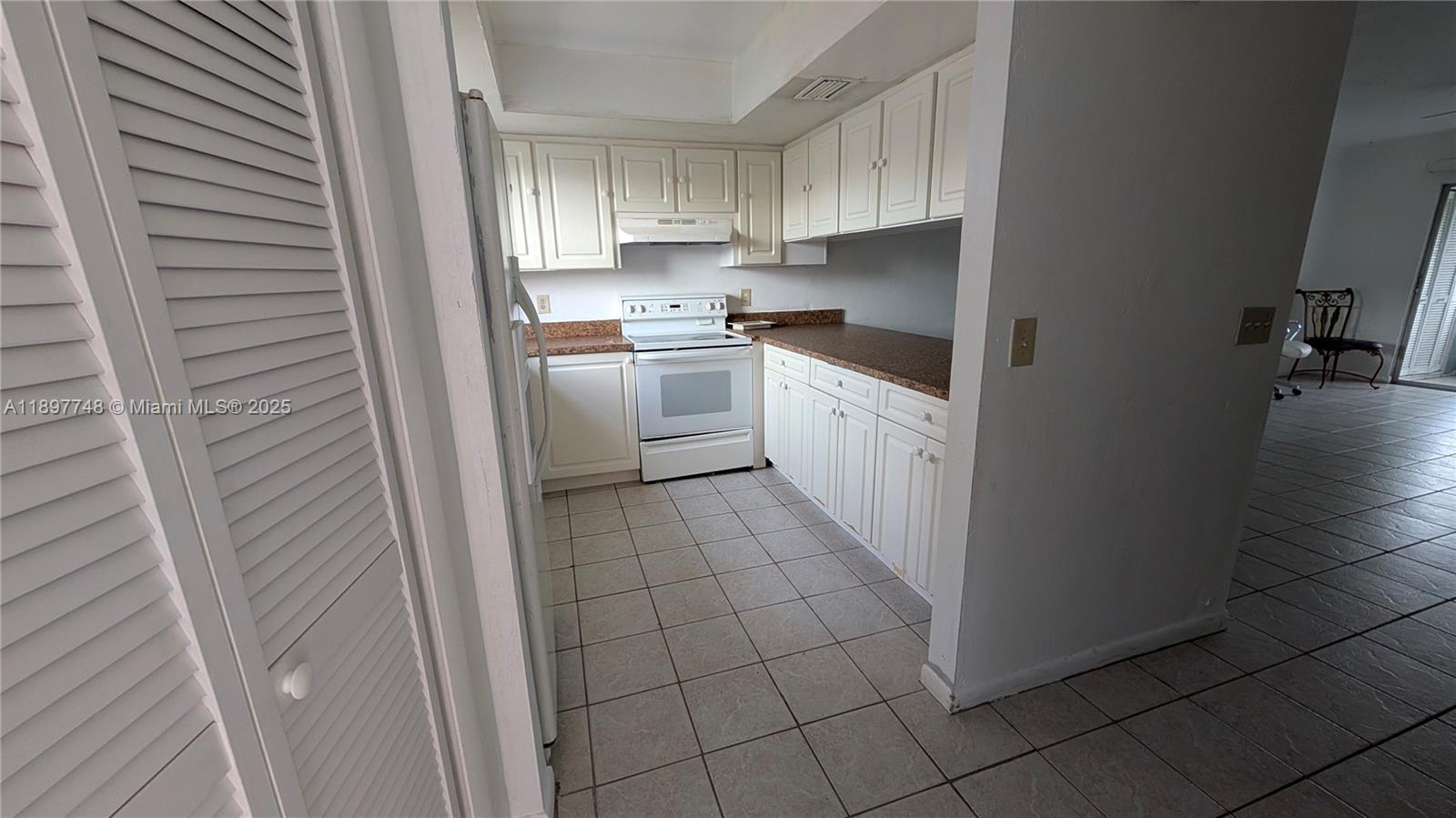 606 SE 6th ST # D, Cape Coral FL 33990 photo 4