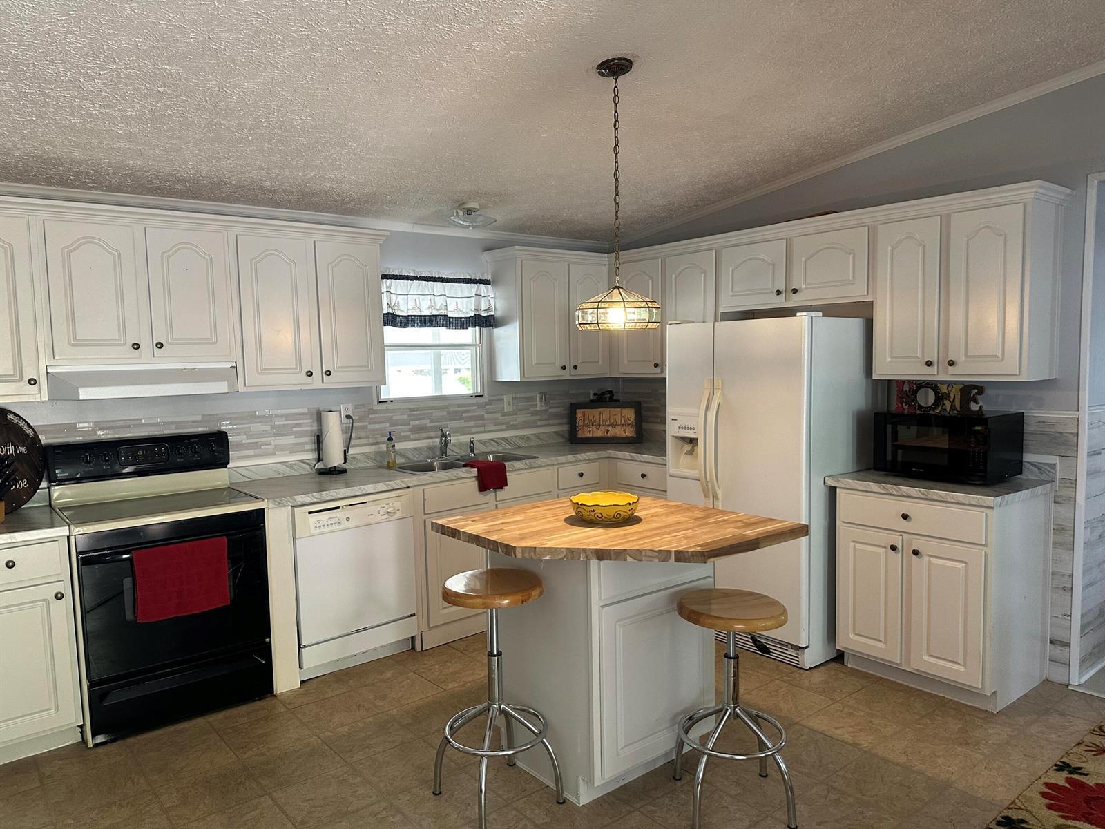 1510 SW 35th Circle, Okeechobee FL 34974 photo 3