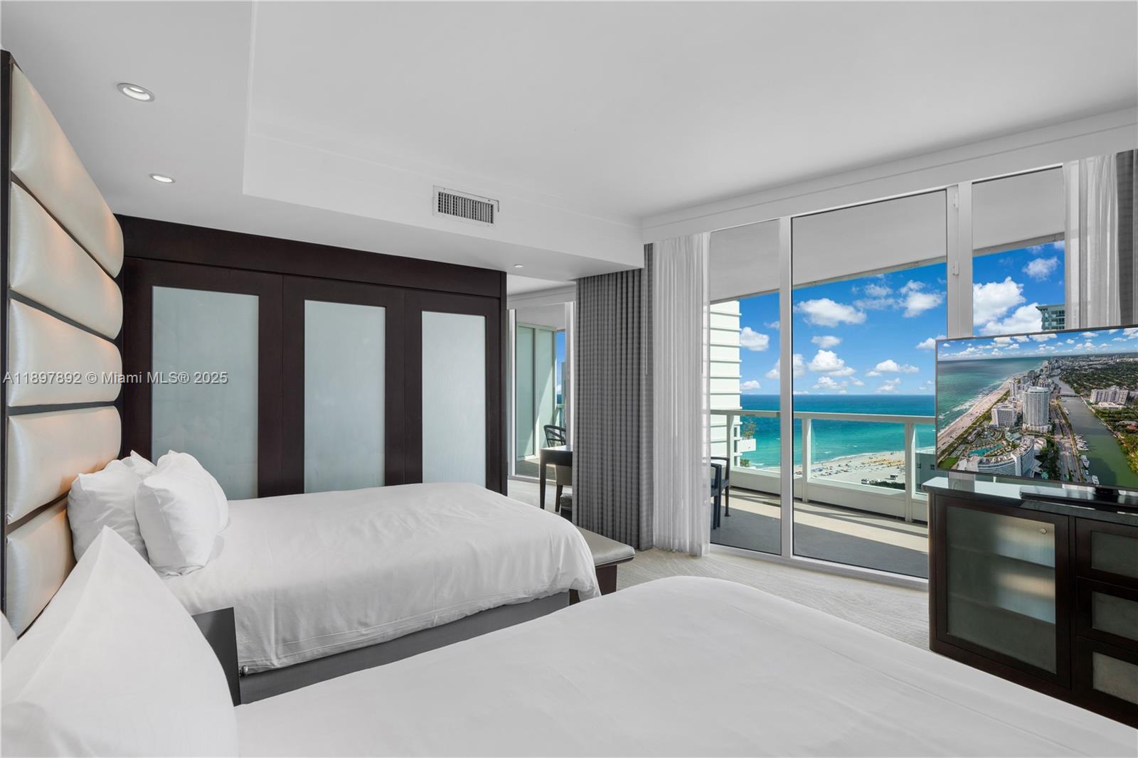 4391 Collins Ave # 1619, Miami Beach FL 33140 photo 4