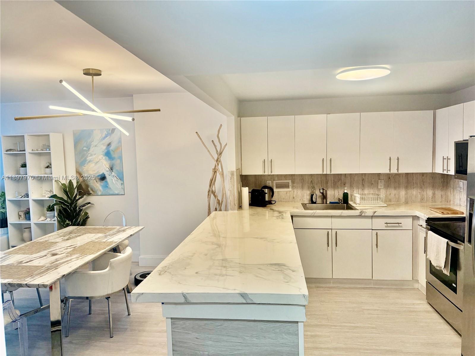 2301 Collins Ave # 619, Miami Beach FL 33139 photo 3