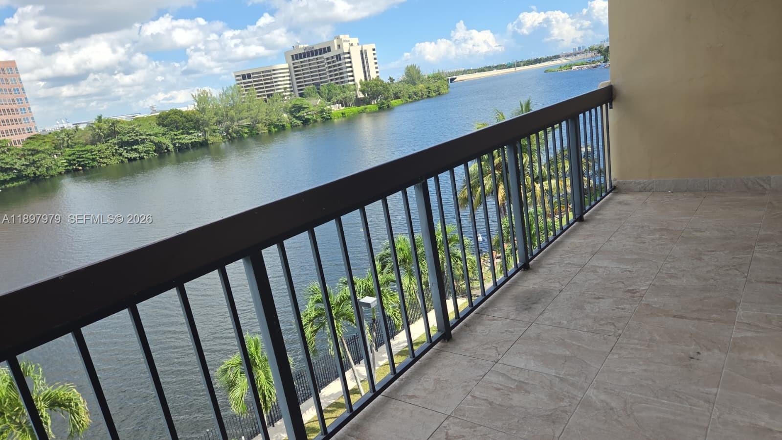 5249 NW 7th St # 418, Miami FL 33126 photo 3