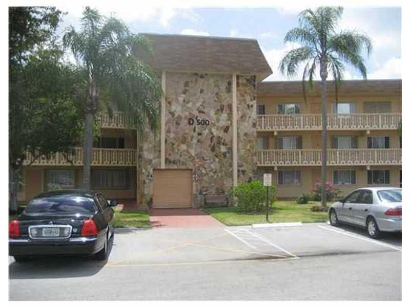 500 Village Green Circle W # 107, Palm Springs FL 33461
