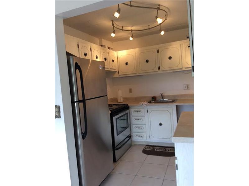 500 Village Green Circle W # 107, Palm Springs FL 33461 photo 4