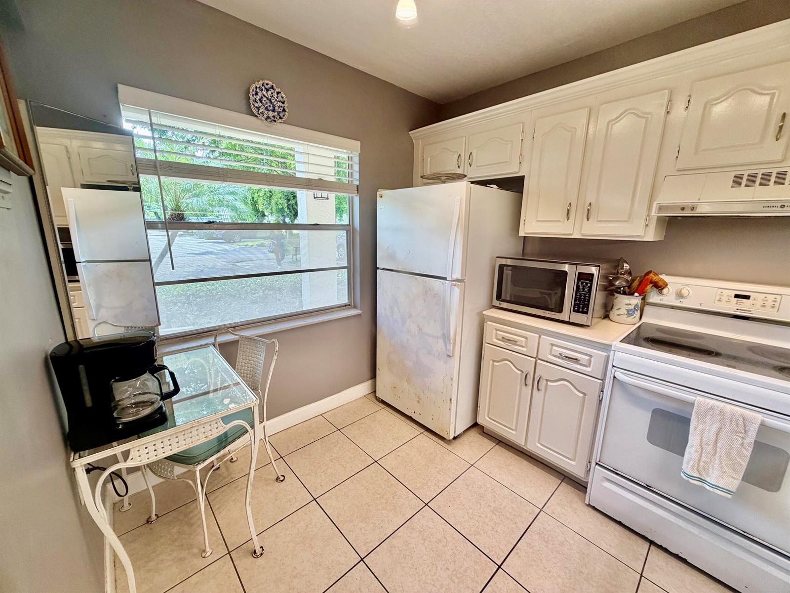 1211 Bahama Bend # F1, Coconut Creek FL 33066 photo 3