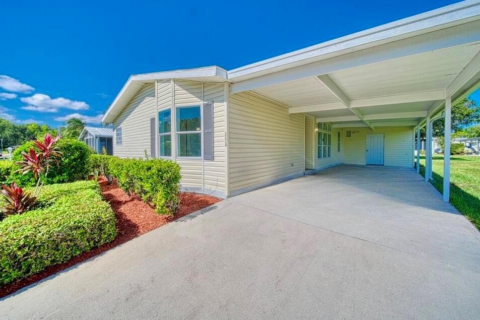 2824 Nine Iron Drive, Port St. Lucie FL 34952 photo 4