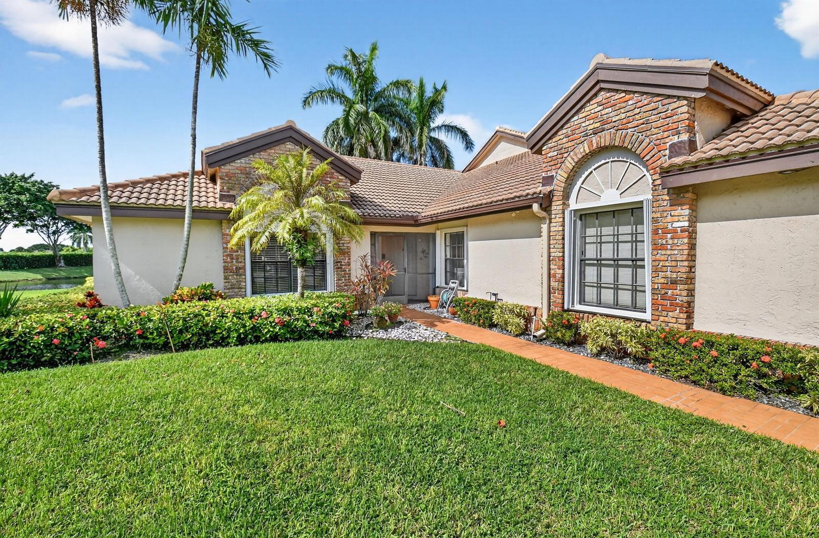 8225 Cassia Drive, Boynton Beach FL 33472 photo 3