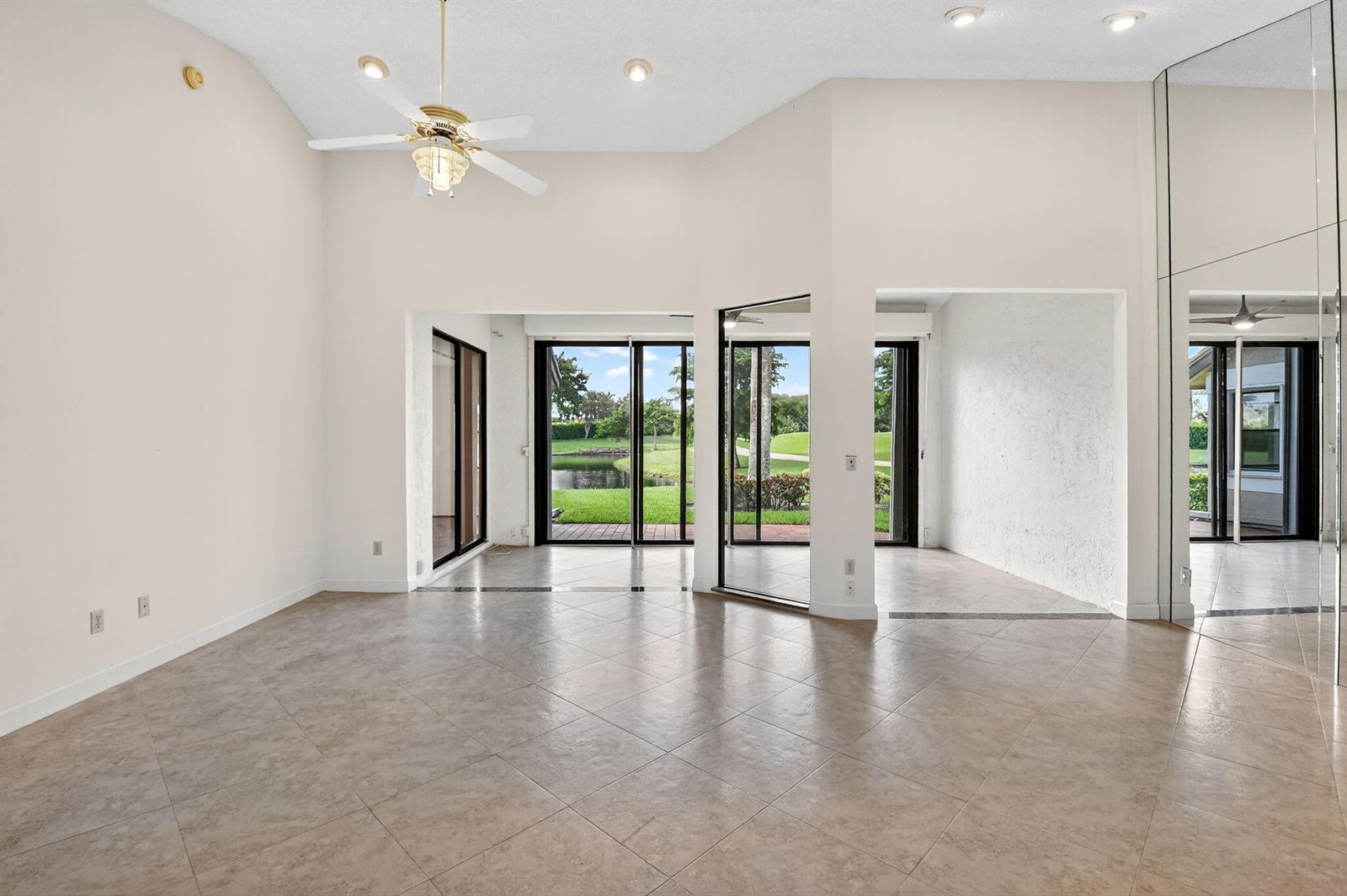 8225 Cassia Drive, Boynton Beach FL 33472 photo 5