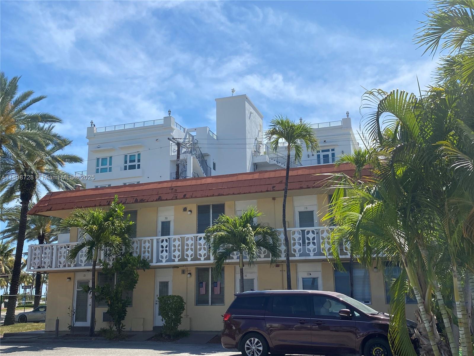 441 Collins Ave # 27, Miami Beach FL 33139 photo 2
