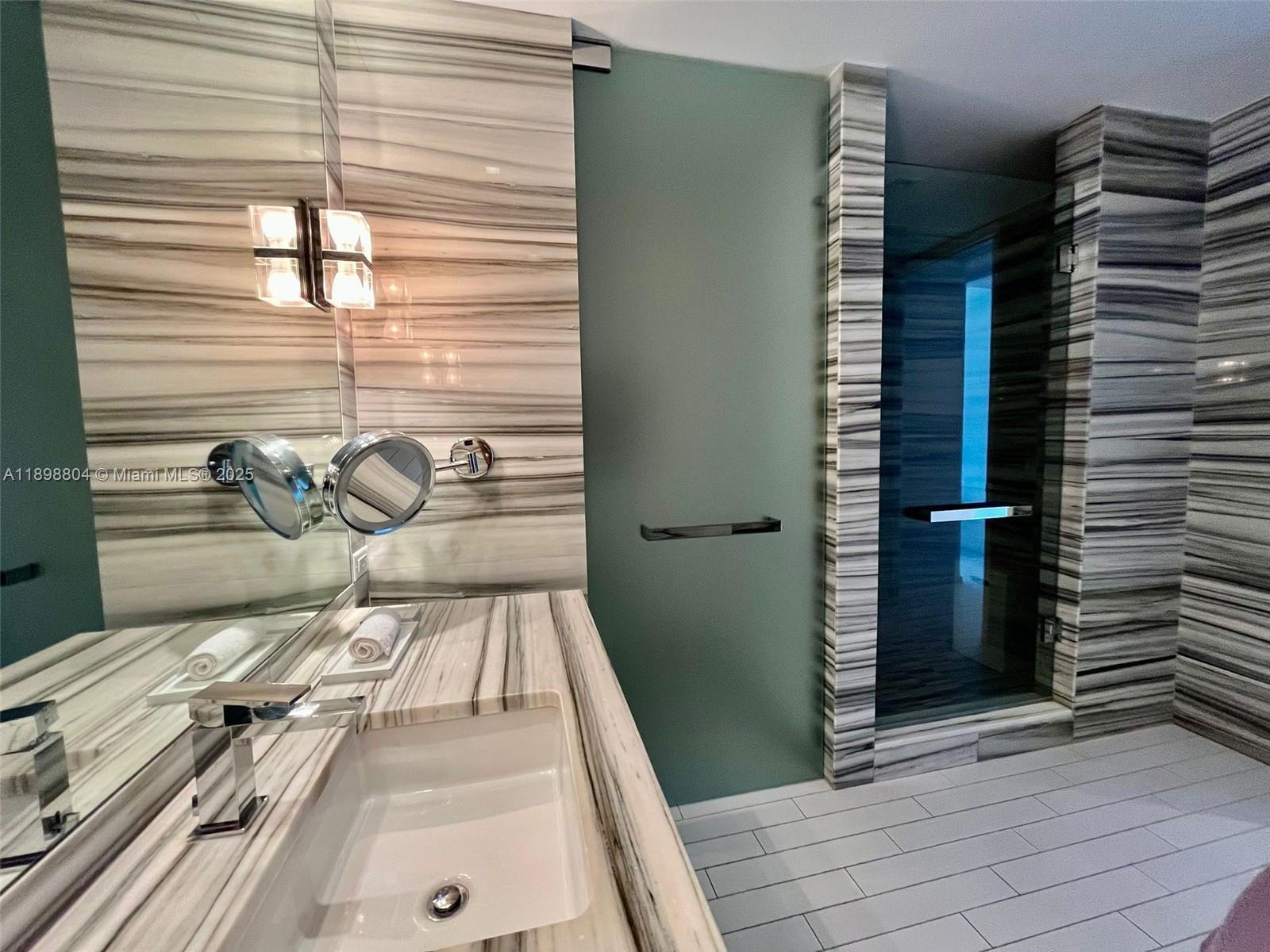 2201 Collins Ave # 626, Miami Beach FL 33139 photo 4