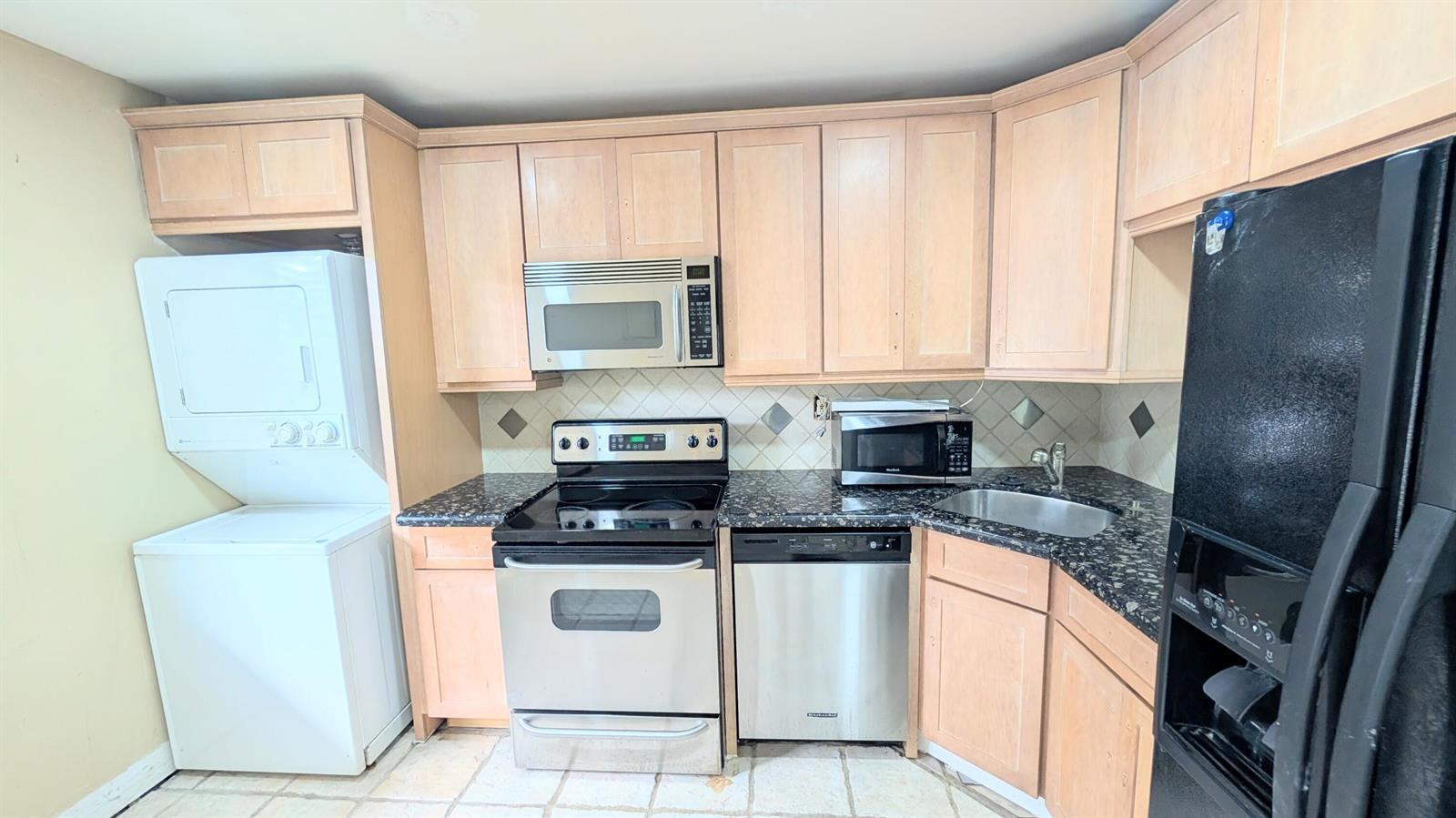 860 SE 6th Avenue # 205, Deerfield Beach FL 33441 photo 2