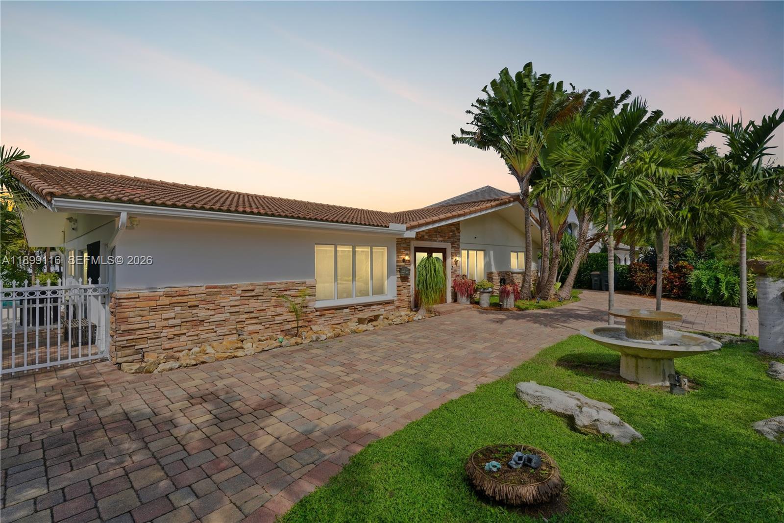 3901 NE 25th Ave, Lighthouse Point FL 33064 photo 2