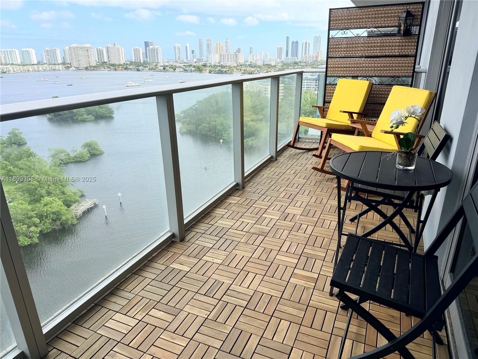 16385 Biscayne Blvd # 1505, North Miami Beach FL 33160 photo 4