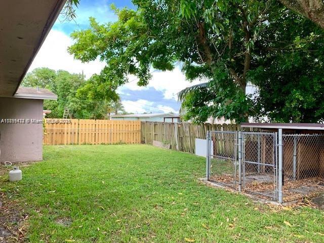 6720 NW 28th St, Sunrise FL 33313 photo 4