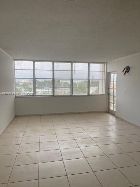 2025 NE 164th St # 515, North Miami Beach FL 33162 photo 2
