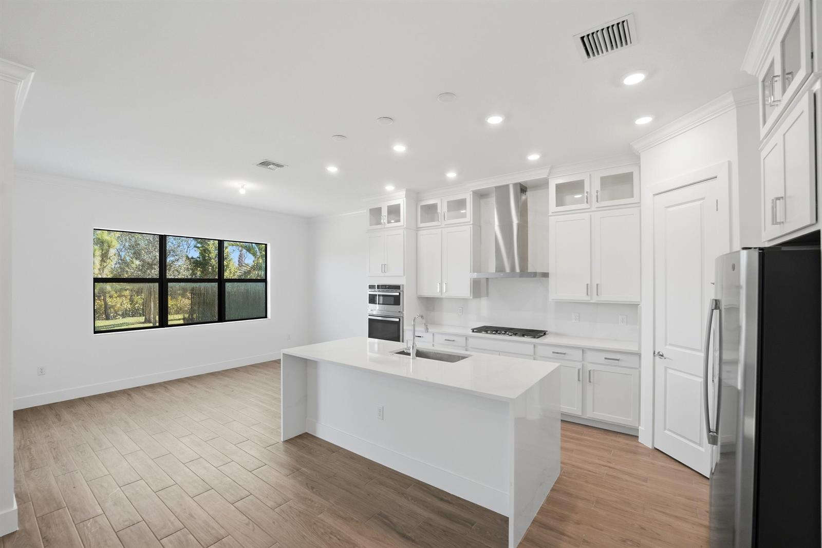 1026 Raleigh Way, Wellington FL 33414 photo 4