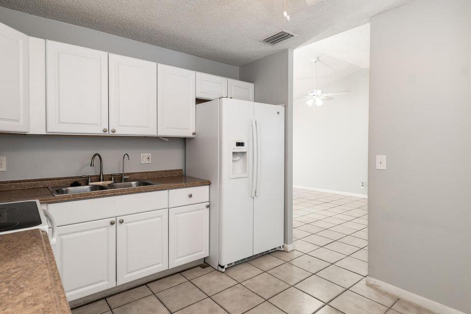 5692 SW Stonington Way SW # 5692, Lake Worth FL 33463 photo 2