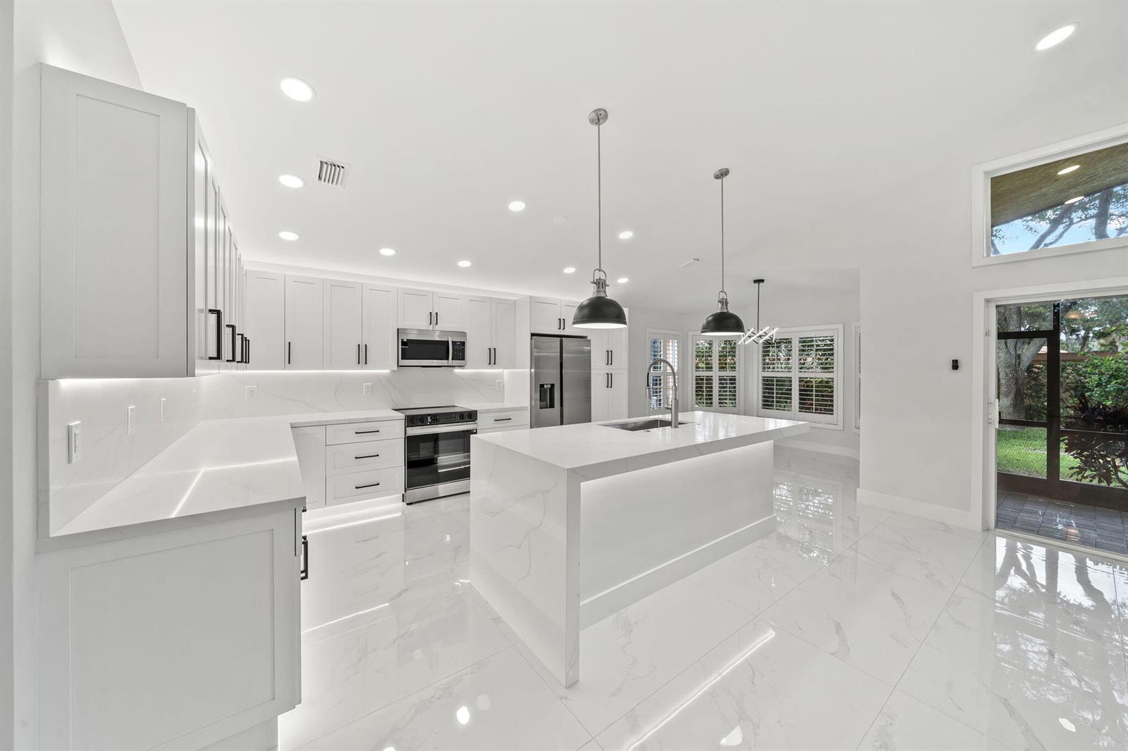 7273 Kea Lani Drive, Boynton Beach FL 33437