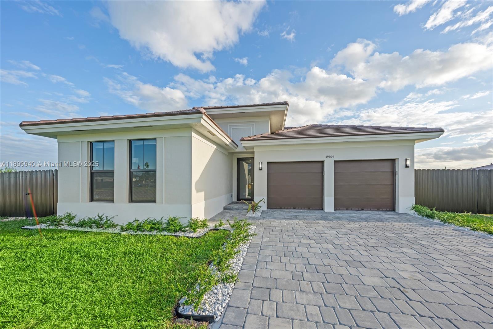 19504 SW 324th St, Homestead FL 33030 photo 2