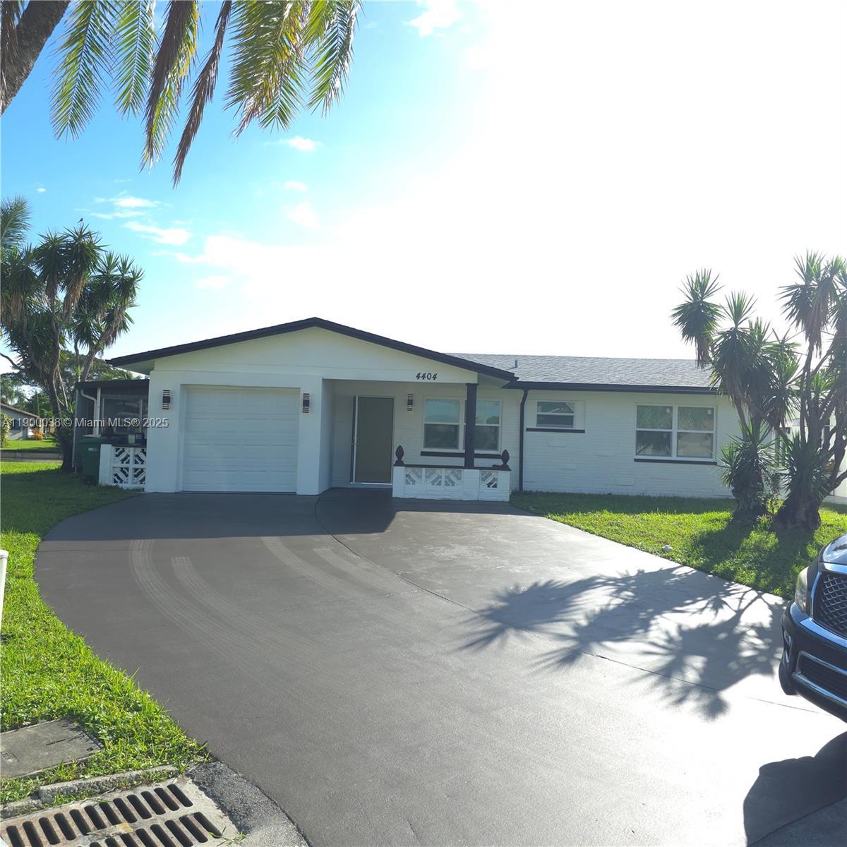 4404 NW 46th Way # 4404, Tamarac FL 33319 photo 2