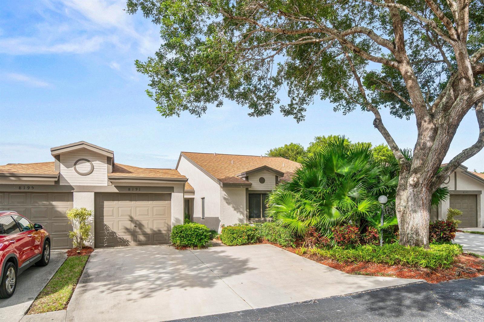 8191 Whispering Palm Drive, Boca Raton FL 33496 photo 2