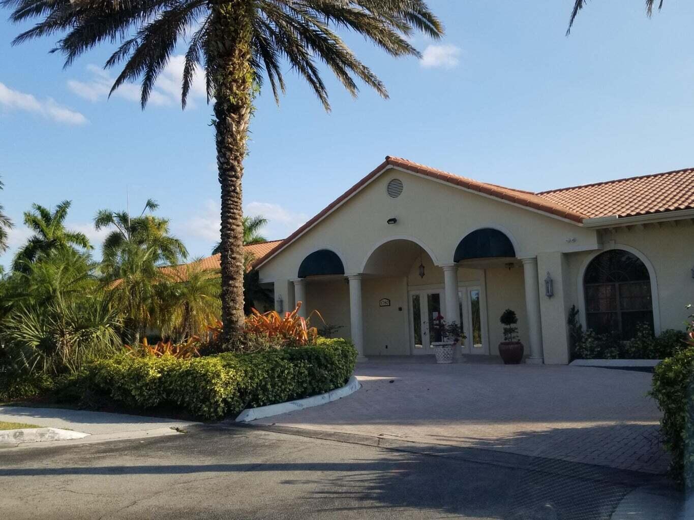 1561 Balfour Point Drive # H, West Palm Beach FL 33411