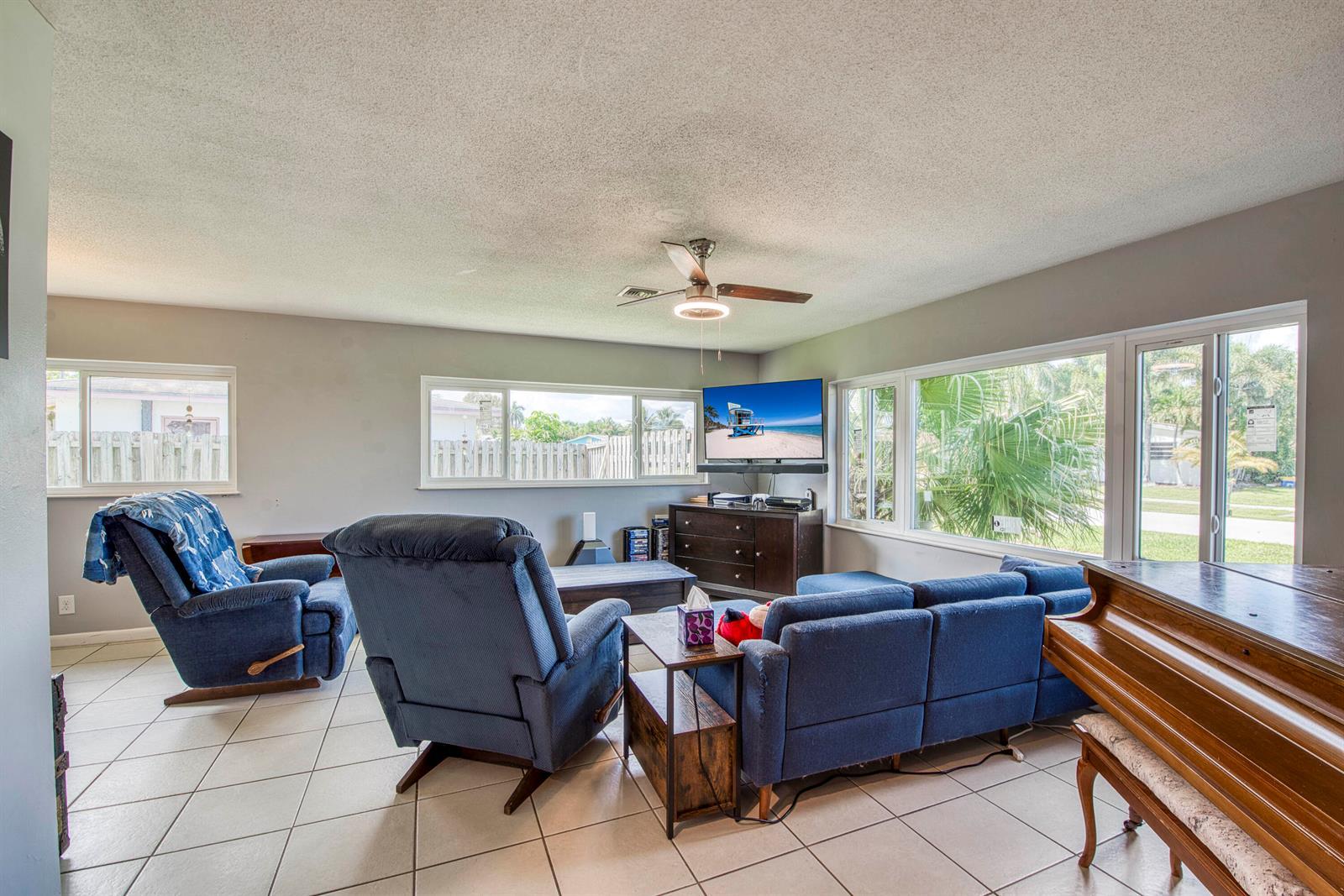 3406 Capri Road, Palm Beach Gardens FL 33410 photo 4