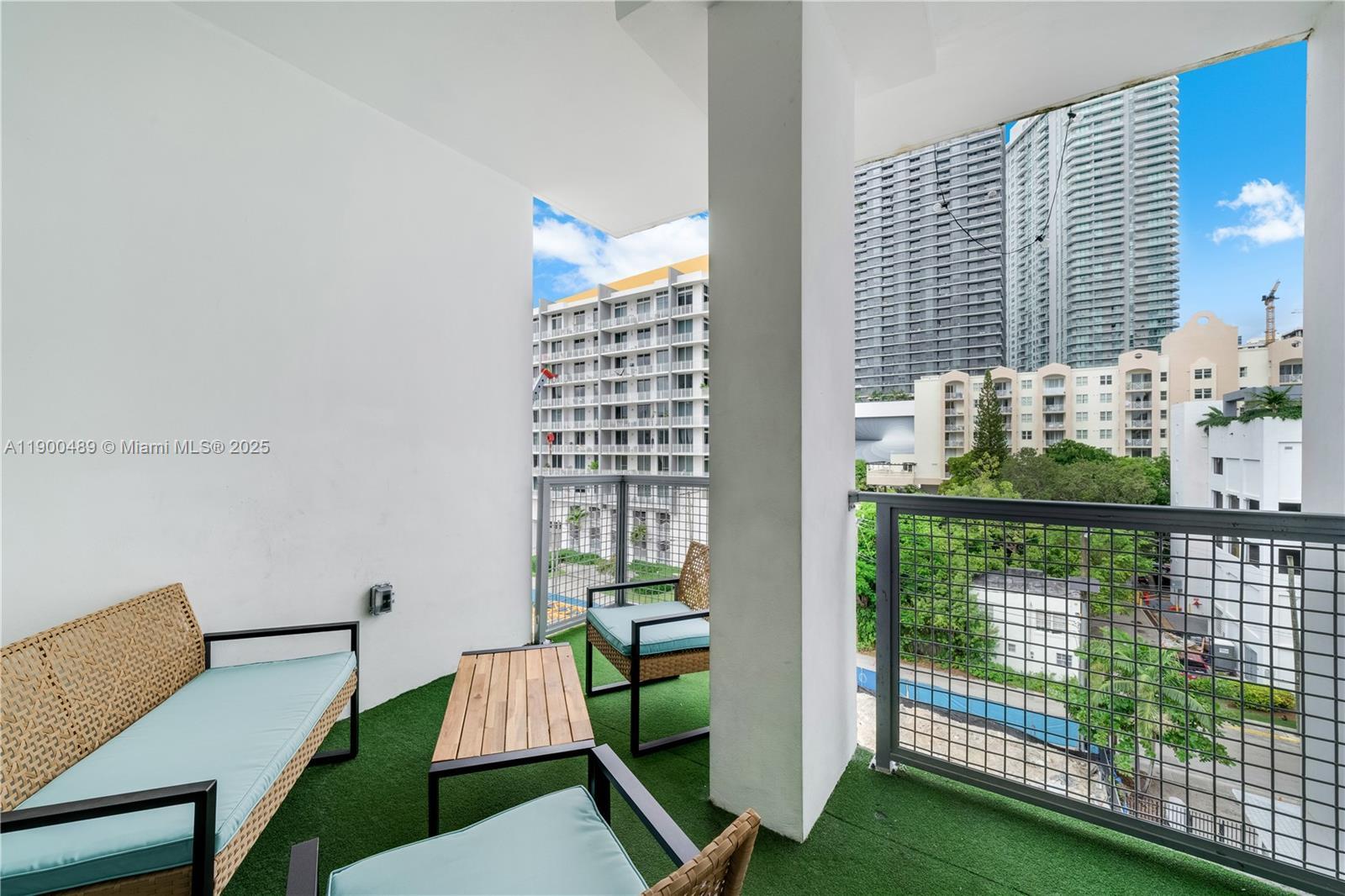 481 NE 29th St # 601, Miami FL 33137 photo 3
