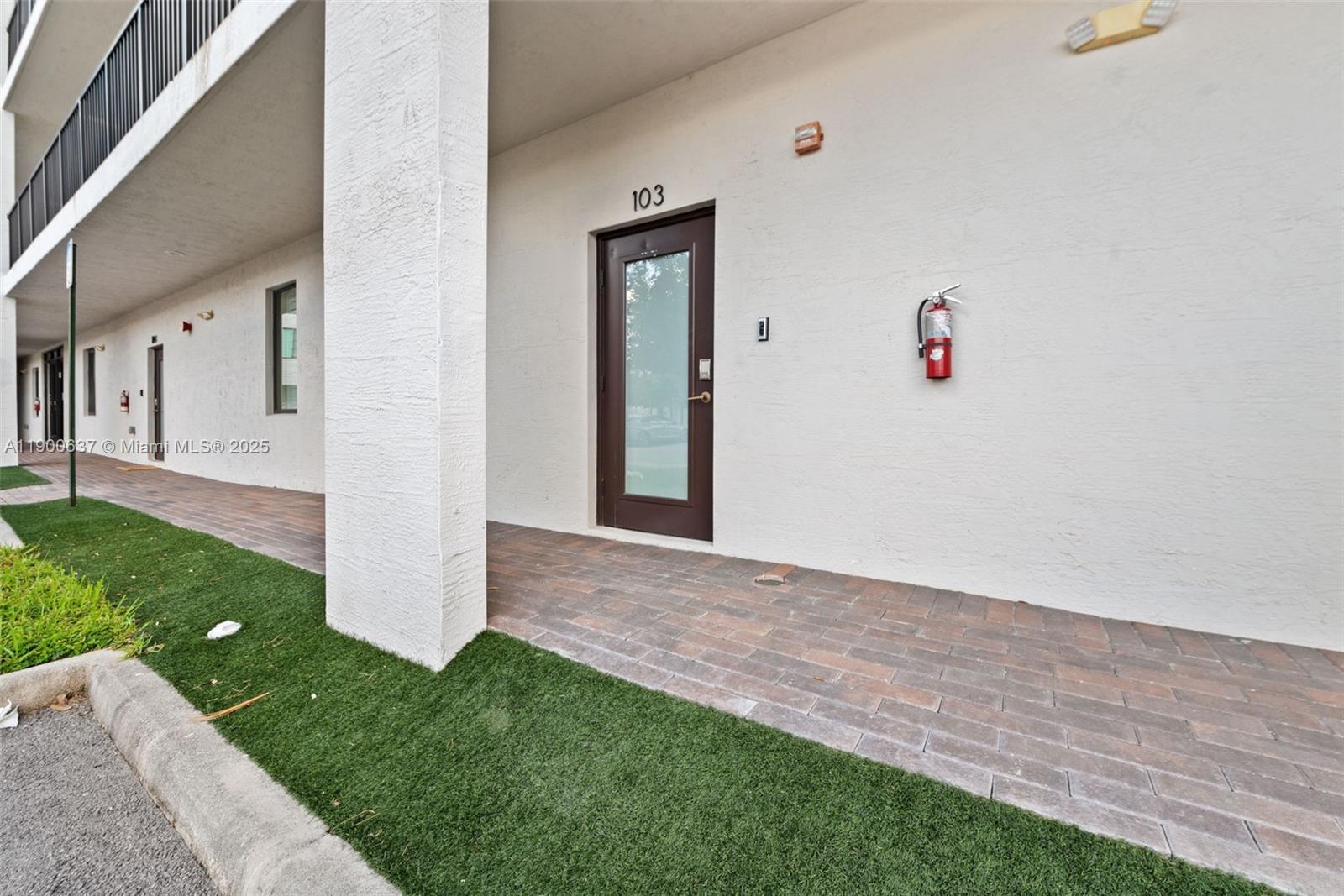 8363 NW 41st St # 103, Doral FL 33166