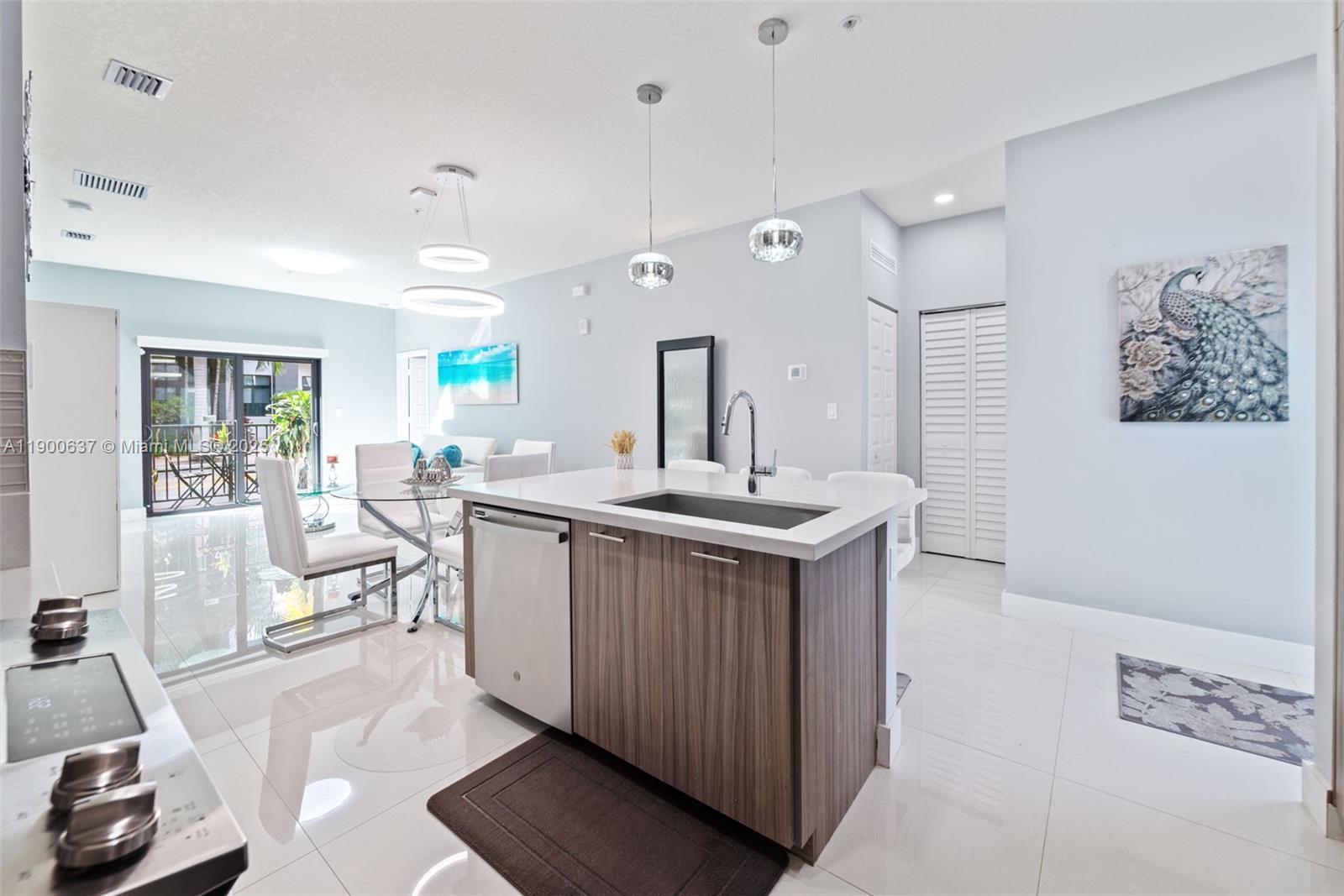 8363 NW 41st St # 103, Doral FL 33166 photo 5
