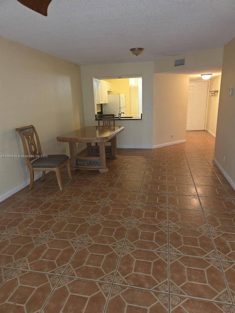 117 Lake Emerald Dr # 108, Oakland Park FL 33309 photo 2