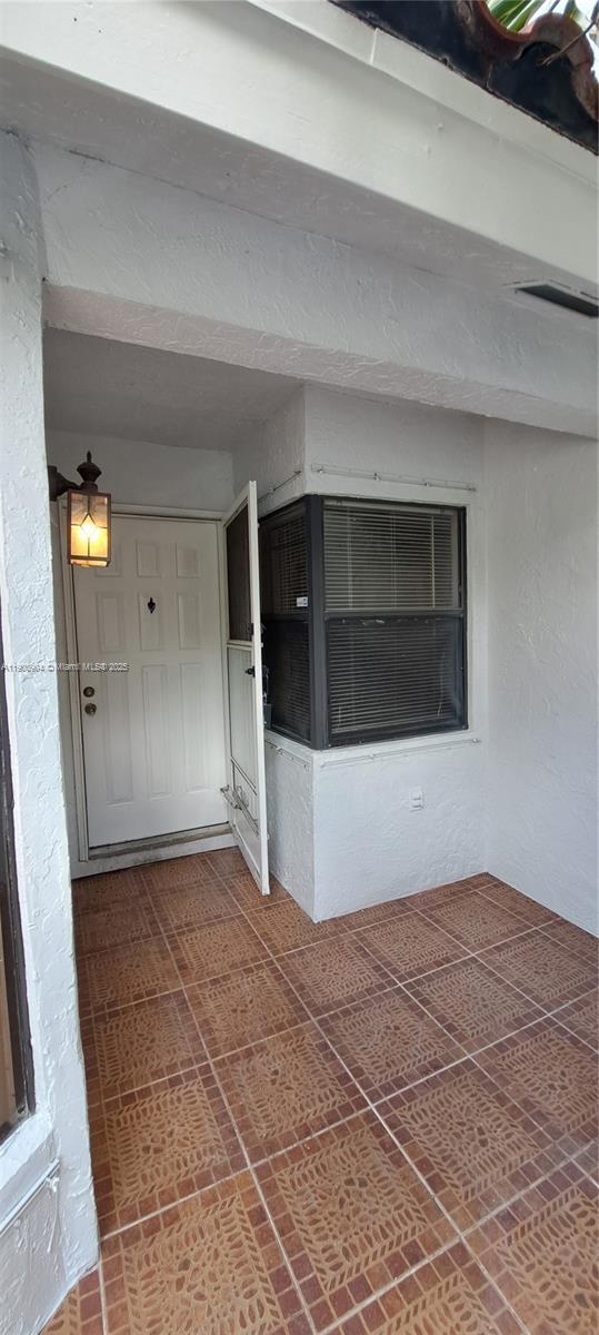 2410 San Remo Cir, Homestead FL 33035 photo 5