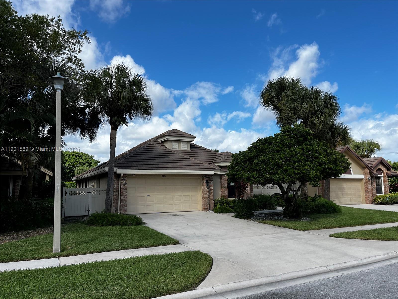 8079 Popash Ct, Boynton Beach FL 33472 photo 2