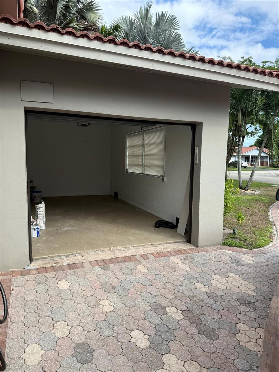 11471 NW 33rd Street, Coral Springs FL 33065 photo 2