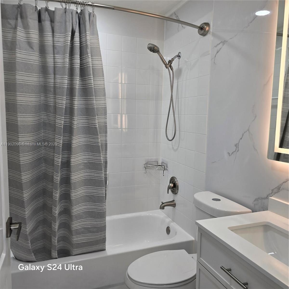 21431 SW 88th Ave, Cutler Bay FL 33189 photo 5
