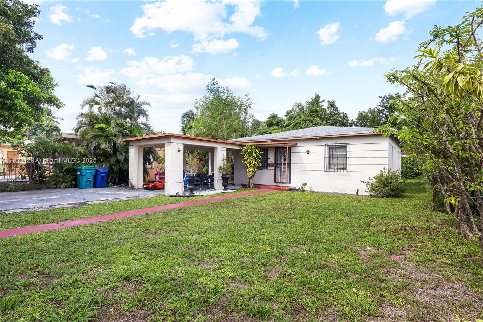 431 NW 116th St, Miami FL 33168