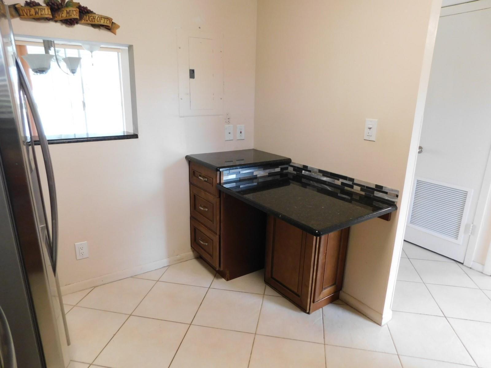 9580 Sunrise Lakes Boulevard # 202, Sunrise FL 33322 photo 5