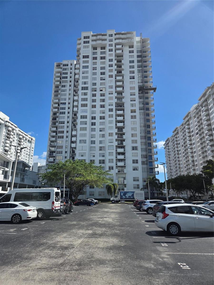 2750 NE 183rd Street # 1803, Aventura FL 33160