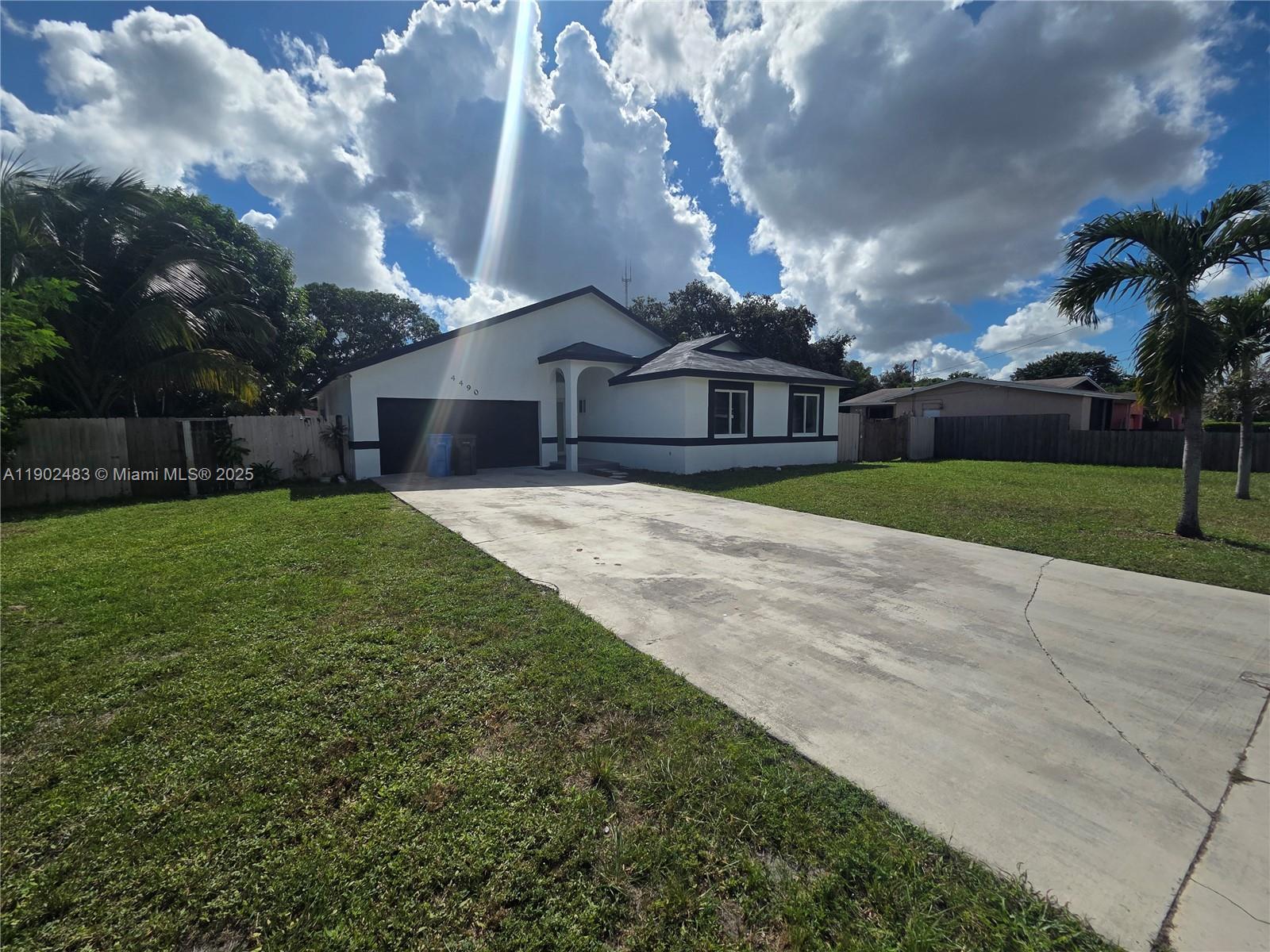 4490 SW 19th St, West Park FL 33023