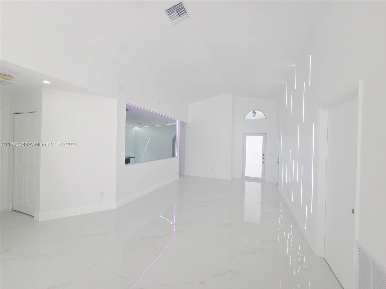 4490 SW 19th St, West Park FL 33023 photo 4