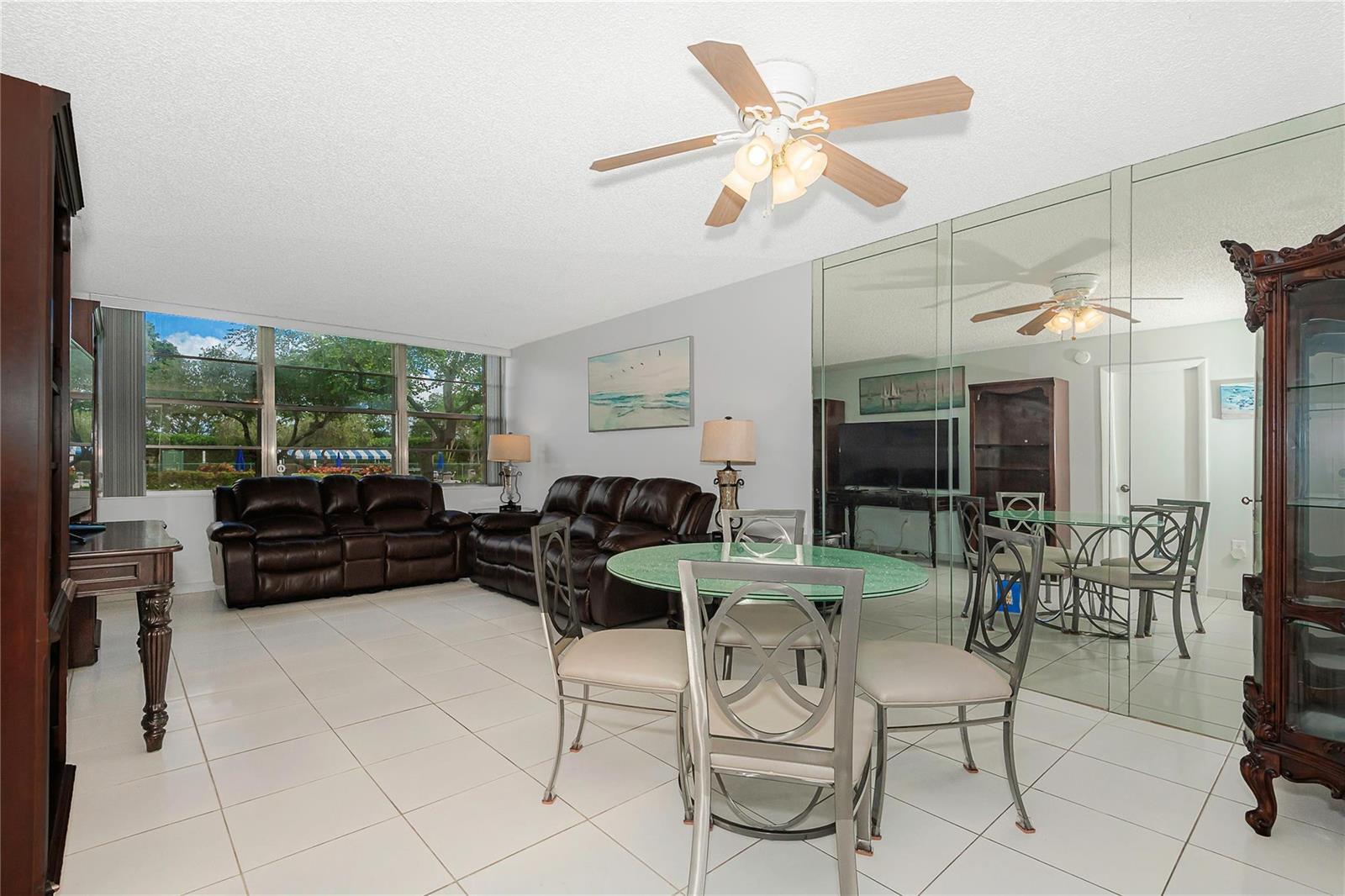 1300 Saint Charles Pl Pembroke Pines # L20, Pembroke Pines FL 33026