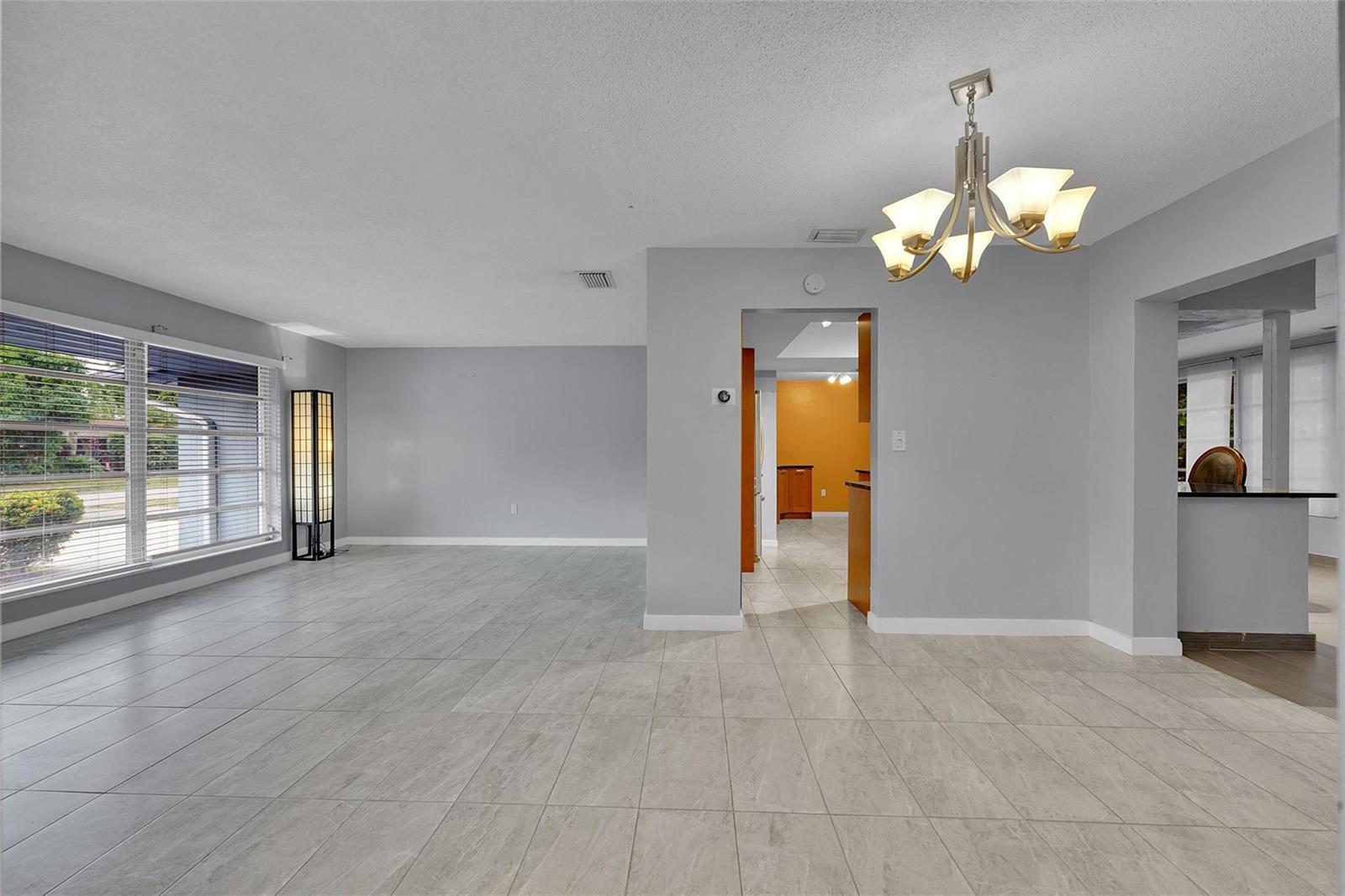 6501 NW 24th Court, Sunrise FL 33313 photo 5