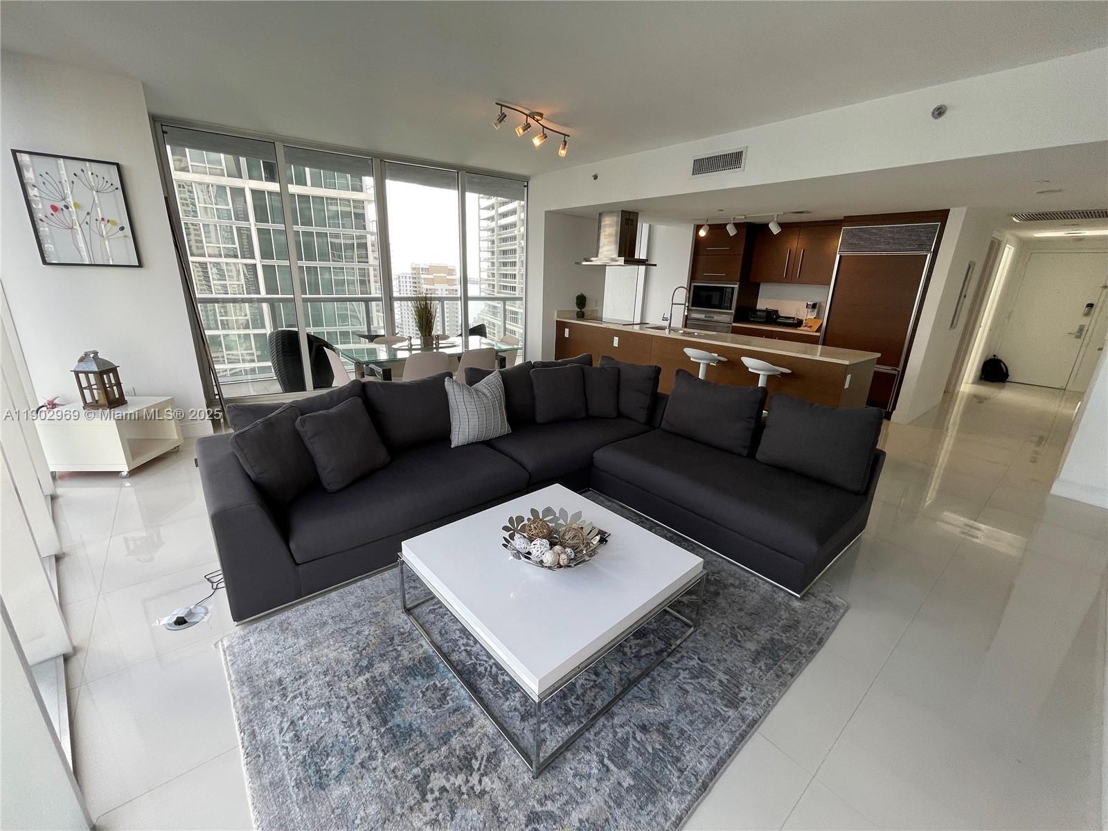 485 Brickell Ave # 2602, Miami FL 33131 photo 4