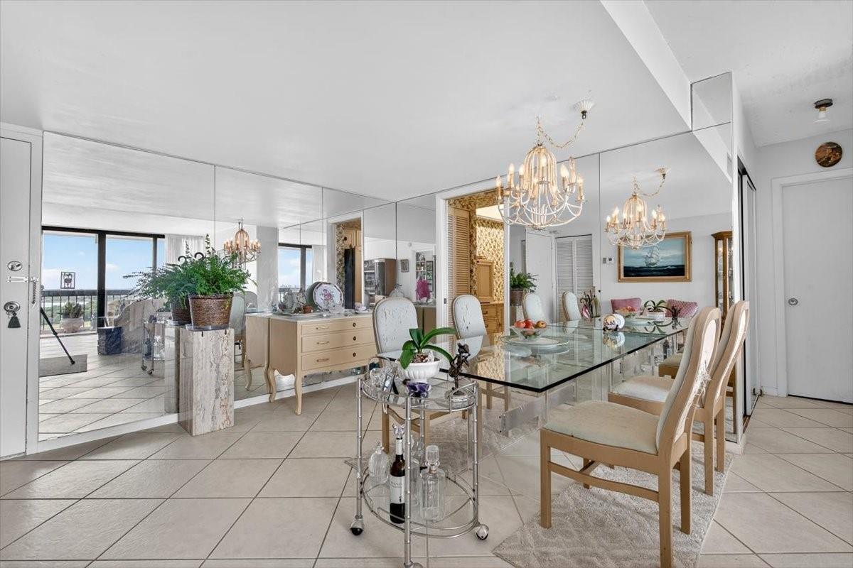 2425 Presidential Way # 1502, West Palm Beach FL 33401 photo 3