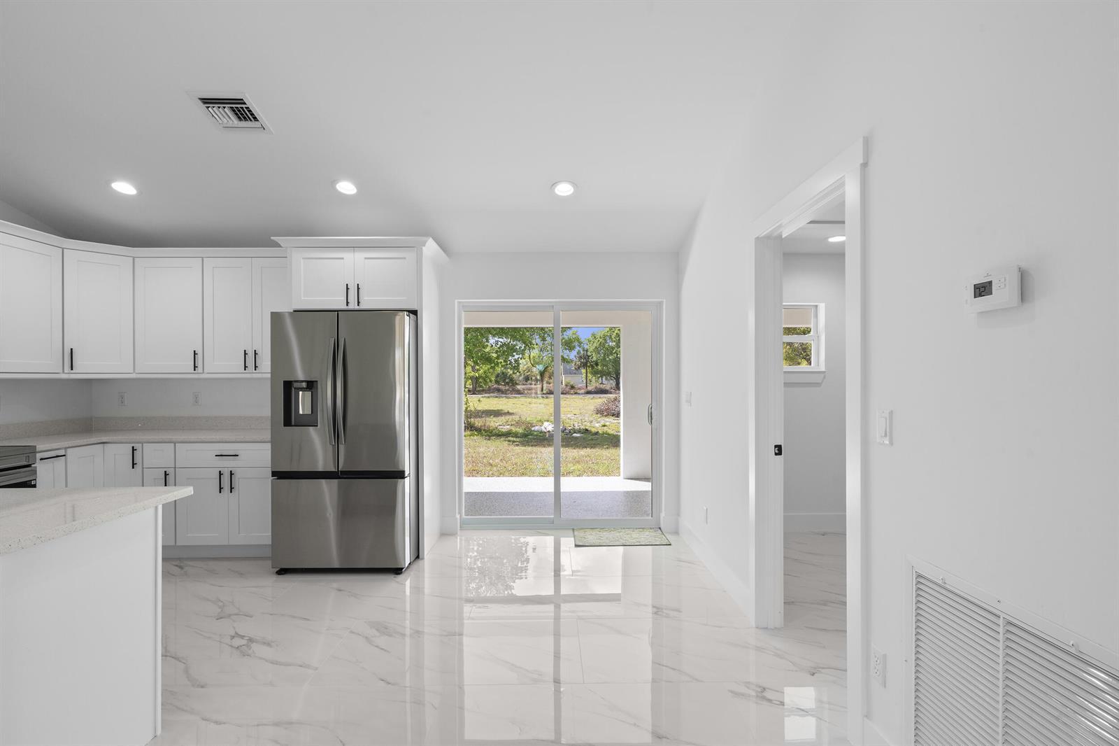 7542 NW 83rd Court, Okeechobee FL 34972 photo 4